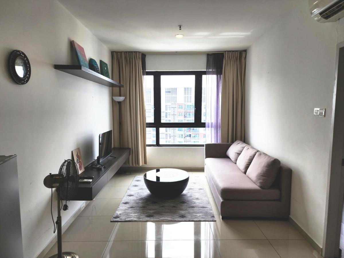 Lavender Suite # Shah Alam I-City Block B Homestay # 2R1B #Free Wifi & Parking Eksteriør billede